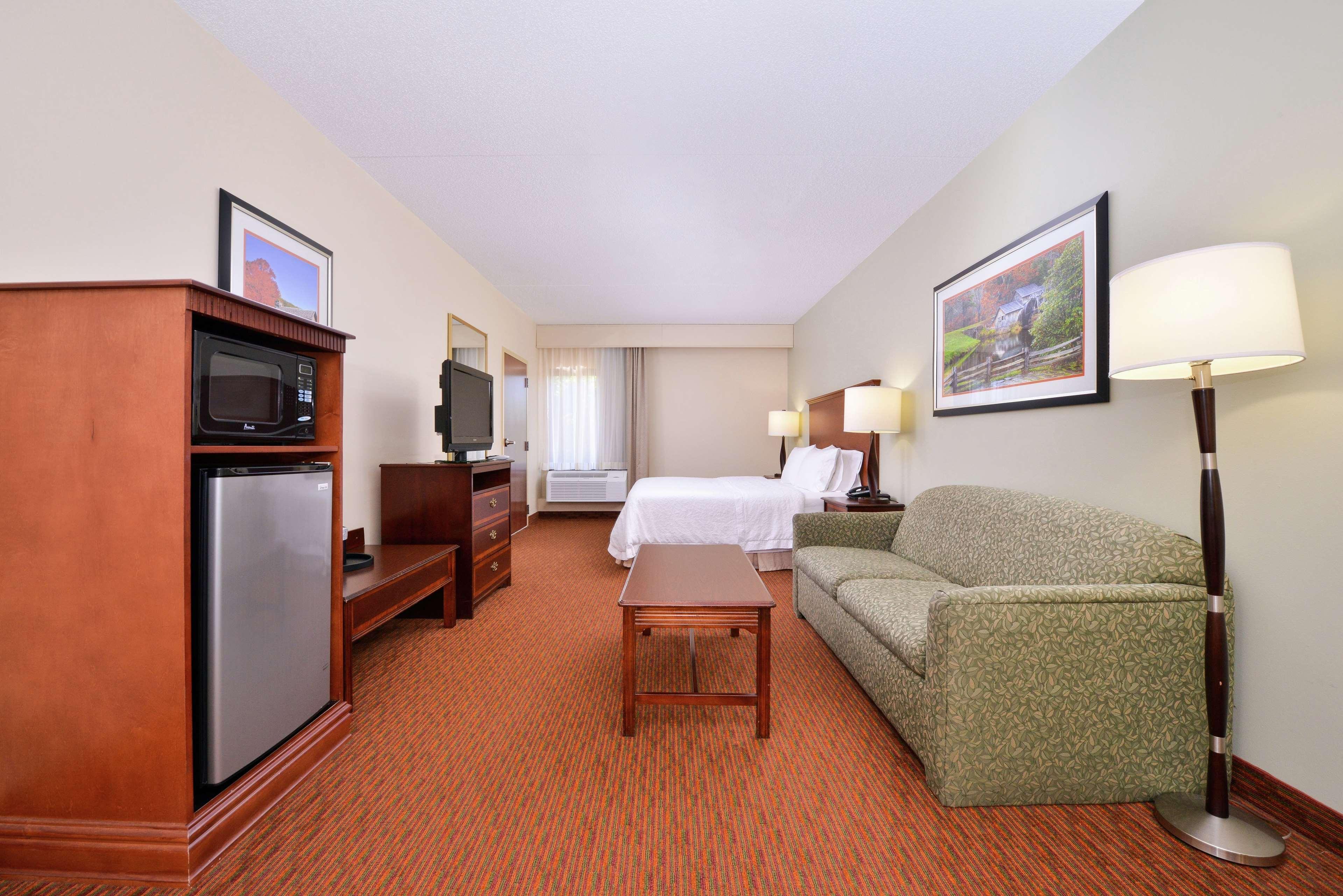 Hampton Inn Waynesboro/Stuarts Draft Fishersville Εξωτερικό φωτογραφία
