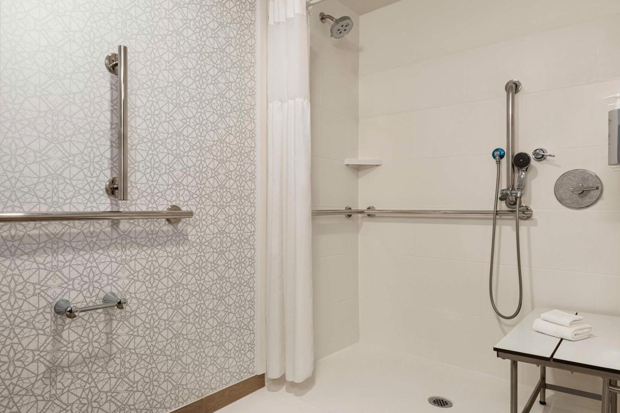Hampton Inn Waynesboro/Stuarts Draft Fishersville Εξωτερικό φωτογραφία