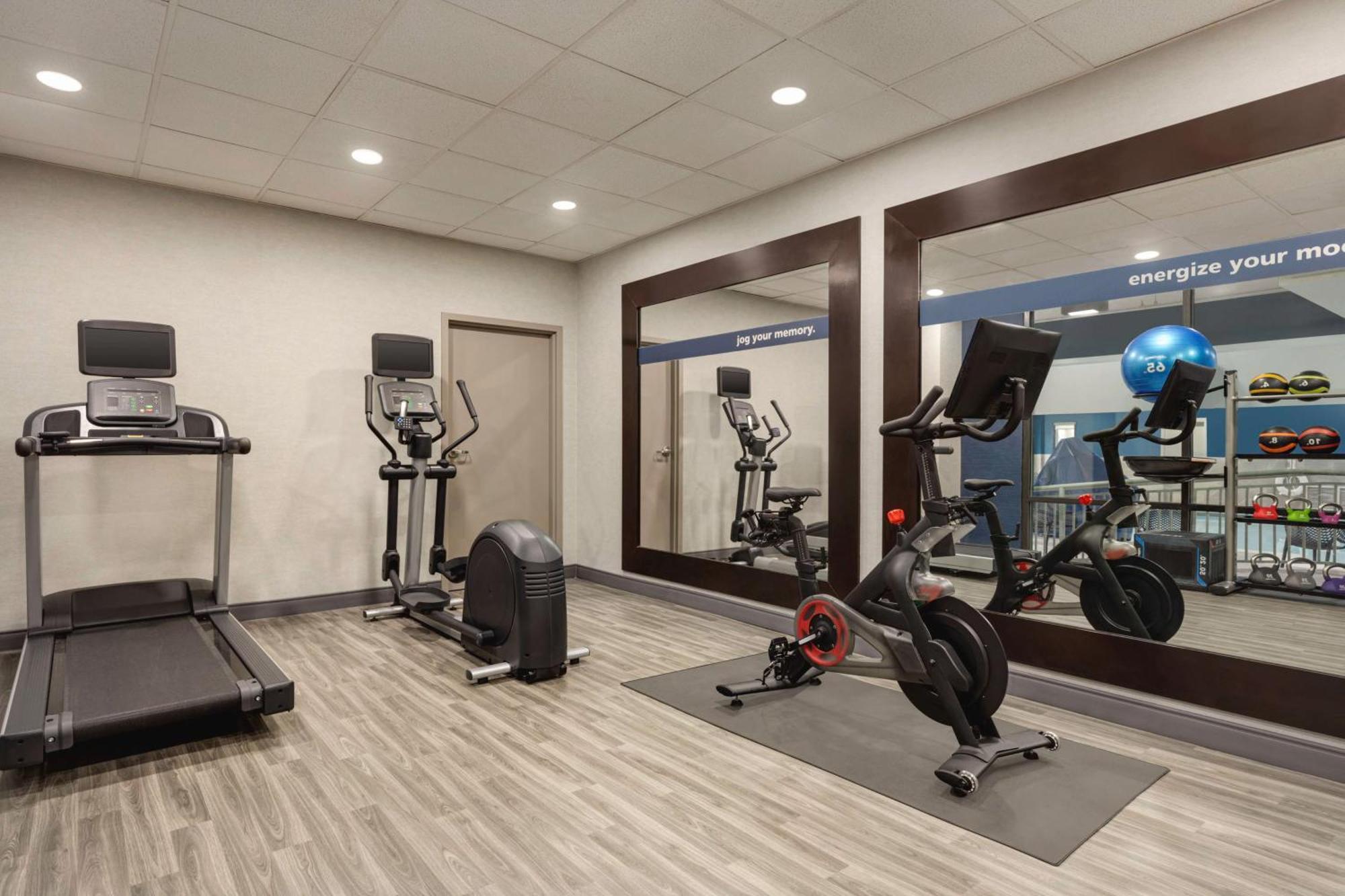 Hampton Inn Waynesboro/Stuarts Draft Fishersville Εξωτερικό φωτογραφία