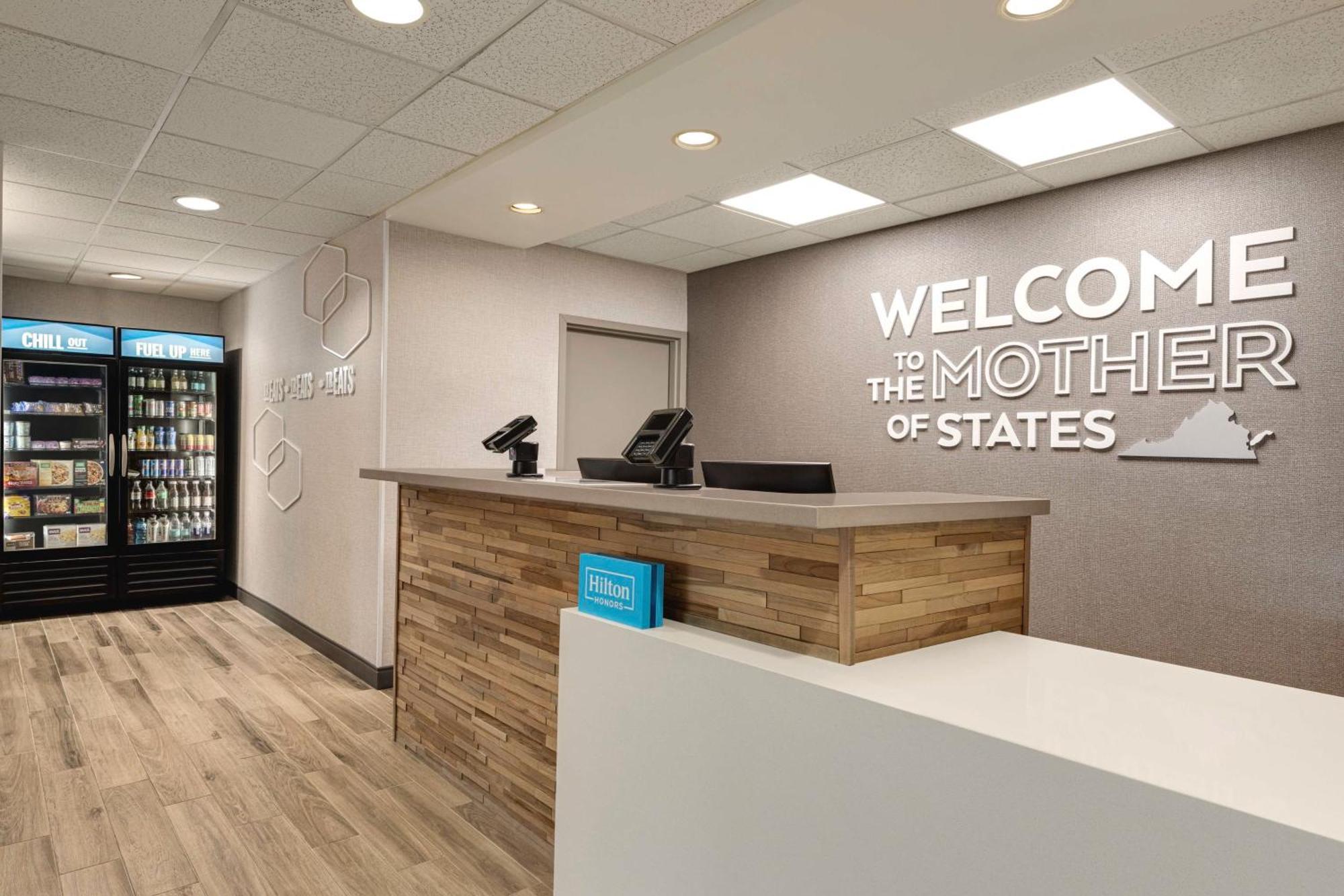 Hampton Inn Waynesboro/Stuarts Draft Fishersville Εξωτερικό φωτογραφία