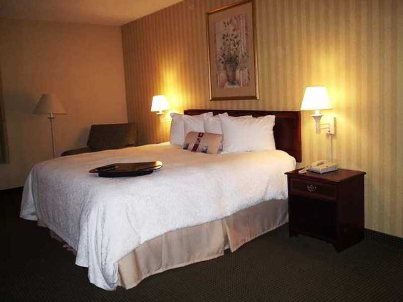 Hampton Inn Waynesboro/Stuarts Draft Fishersville Δωμάτιο φωτογραφία